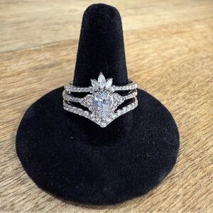 Modern Gents Delilah Pear Cut Engagement Ring Set + Zoey Chevron Band, Size 11